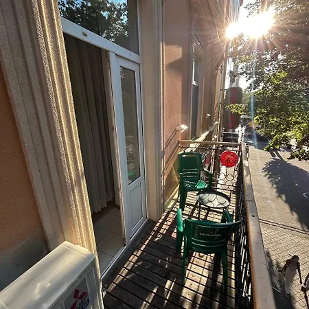 на дерибасовской * Odessa